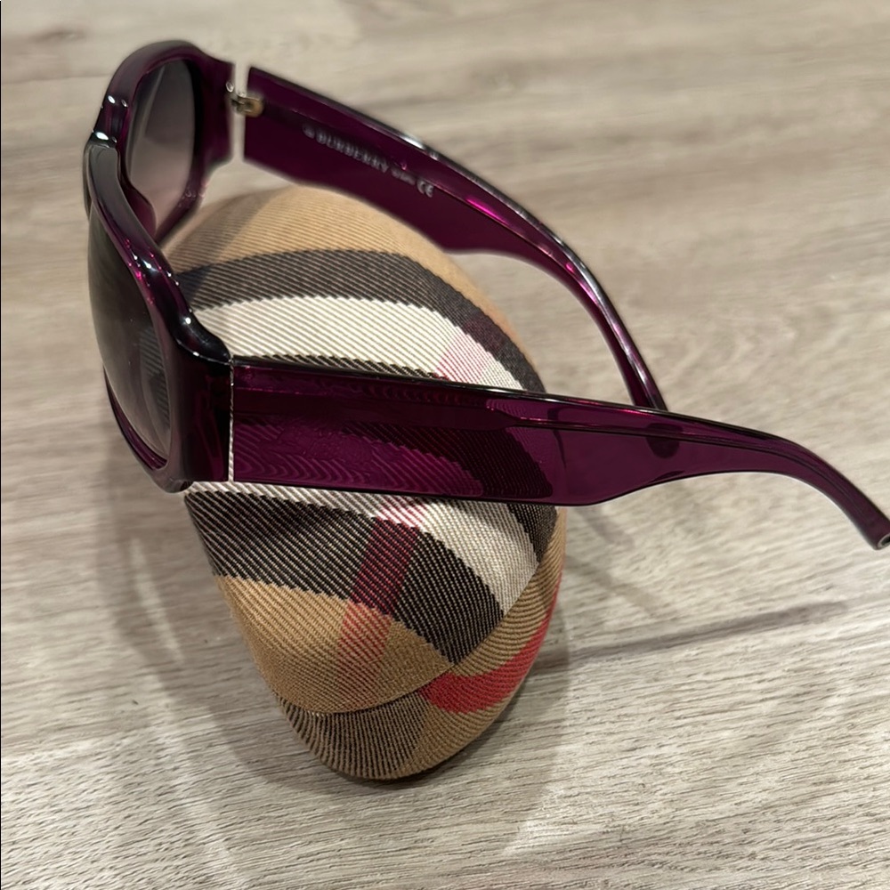 Burberry Purple Sunglasses With Case - Picture 2 of 8